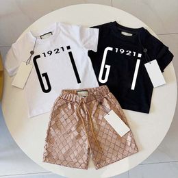 Ensembles de vêtements pour enfants T-shirts à manches courtes Shorts Lettre imprimée T-shirts pour enfants en bas âge Pantalons G Garçons Filles T-shirts Pantalons Jeunes T-shirts pour bébés Tops Noir N6Rw #