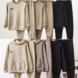 Sweats à capuche pour tout-petits Ensembles de vêtements pour enfants Survêtements Ess Sweat-shirts pour bébés Vêtements Garçons Filles Joggers amples Enfants Jeunes Vêtements de sport à capuche Pull Pantalon Streetshirts