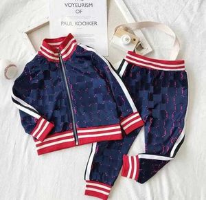 Kinderkleding sets nieuwe luxe print trainingspakken modebrief jassen joggers casual sportstijl sweatshirt jongens kleding