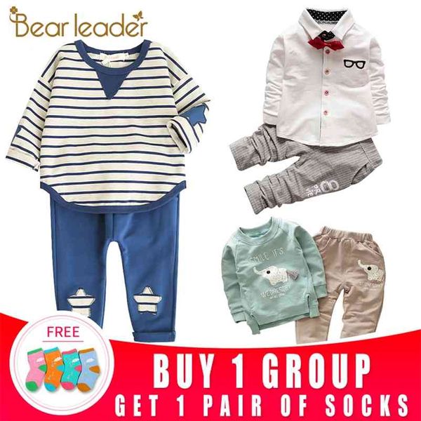 Ensembles de vêtements pour enfants Style Baby Pocket T-shirt et pantalon 2PC Enfants 1-4T 210429