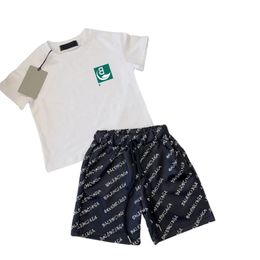 Kinderkleding Sets Summer Boy Girls Letter Gedrukte T-shirt Twee-delige designer merk Kinderkleding met korte mouwen