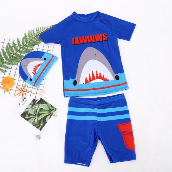 Vêtements pour enfants Maillot de bain deux pièces pour garçons Cartoon Cool Blue Beachwear Shark Top + Short avec chapeau 3Pcs / Set Maillots de bain Tenues M3377
