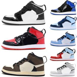2023 New Kids 1 Basketbalschoenen Sneakers Jongens Meisjes Banned 1s Athletic Outdoor Game Royal Obsidian Chicago Red Bred Melody Mid Multi-Color Tie-Dye Maat 26-37