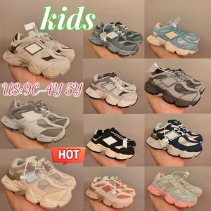 Kinderontwerper Ademboere sneakers 9060 Girls schoenen jongens jeugd casual trainers modieuze atletische sneaker peuters blauw nevel regen wolk kersenbloesem