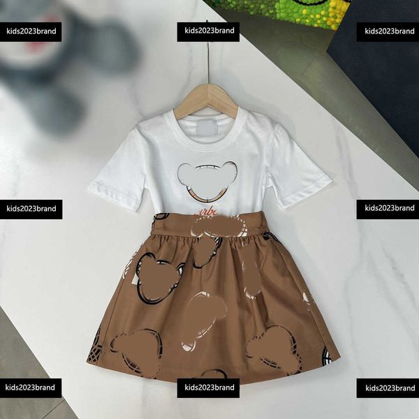 Vêtements de créateurs pour enfants Ensembles pour bébés Été Costume frère et soeur Taille 100-150 CM 2pcs T-shirt et short ou jupes Nouveau produit April04