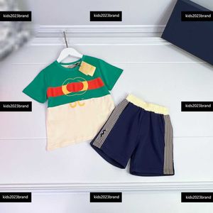 vêtements de marque pour enfants Ensembles pour enfants Ensembles pour bébés 2pcs Costumes d'été T-shirt imprimé classique et short à ceinture élastique Nouvelle arrivée Taille 90-150 CM Mar20