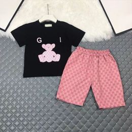 Kids Designer kleding T-shirts Japanse en Korean Bear Mood Navy Style Kids Sailor Kraag Katoen Linnen T-shirtbroek 2 stks Zomerkleding Set jongensmeisjes Pak