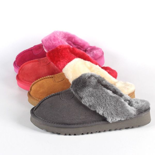 Destiner des concepteurs pour enfants glisses de sandales hivernales glissement de pantoufle en laine maintenant mocassins éraflures