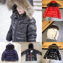 Kids Down Baby Designer Winter Jackets Winter Biddler Biños para niñas al aire libre Calienta Black Black Rojo Poplar Chaqueta Estampa Ropa de estampado C4PT#