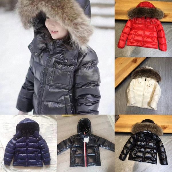 Diseñador de bebés Winter Jackets Kids Down Coats Nitdler Parka Niños para niñas al aire libre Cálculo negro tibio Rojo Fuera Ropa impresa