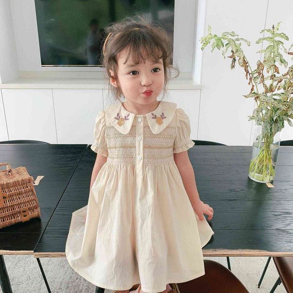 Enfants robes pour enfant en bas âge bébé fille à la main smocké robe infantile vêtements d'été 2021 fleur broderie enfants robe pour filles Q0716