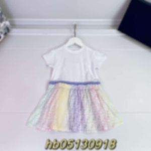 Kinderjurken Girls Fantasy Rainbow Dracient Macaron -kleur overal over gedrukte brief pure katoenen romantische modieuze jurk