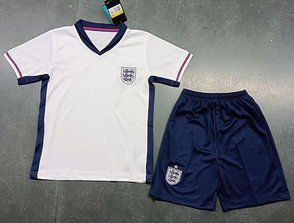 Kits de fútbol para niños Inglaterra Jerseys de fútbol Saka Foden Bellingham Rashford Inglaterra Kane Sterling Grealish National Team Football Kit Foot 2543