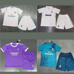 Kids Football Real Madrids Retro voetbaltruien Ronaldo 11 12 16 17 18 Zidane Raul Vintage Figo Kits