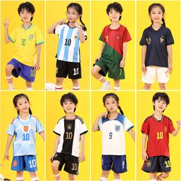 Trajes de fútbol para niños para la competencia de la escuela primaria y secundaria Kits 22 23 24 Messis Soccer Jerseys Baby Football Shirtssoccer Traje de entrenamiento Uniforme