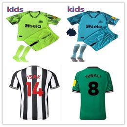 Kit de gardien de but pour enfants # 22 Nick Pope Soccer Jerseys 2024 BRUNO G. WILSON SAINT MAXIMIN ISAK TONALI Maillot de football Kit pour enfants Uniformes