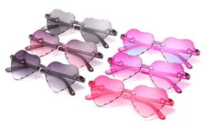 Lunettes de soleil en forme de cœur pour enfants, lunettes Anti-UV à la mode, protection solaire pour petites filles, 6 couleurs