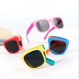 Enfants canicule lunettes de soleil lunettes de soleil pliantes garçons filles marque Design lunettes carrées lunettes pour enfants bébé nuances Protection extérieure UV400