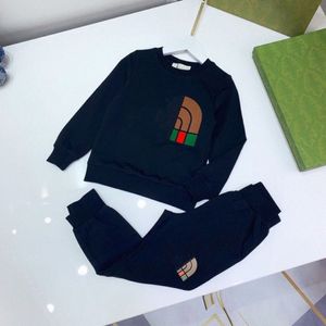 Kids Hoodie Set Boys and Girls Sweater Fashion Classic Style 2-12 ans Nouveaux villosités d'hiver Suisse de sport bébé Vêtements à manches longues 308y