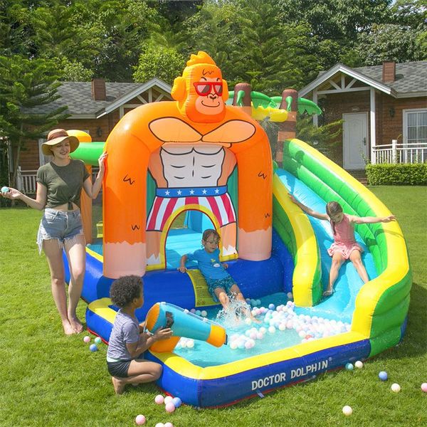 Enfants gonflables à eau glissez la maison de jeu en plein air joué fun rebond house with splash piscine souffle King kong thème le château gonflable d'anniversaire de fête d'anniversaire toys homeuse
