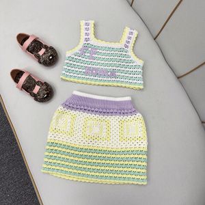 Kinderen Luxe Designer Kid T-shirt Roksets F Ontwerpers Babykleding Kinderen Zomer Strandkleding Meisjes Luxe Mouwloze Jurk esskids CXD2402202-12