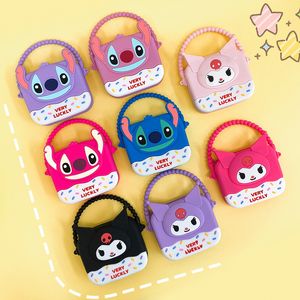 Mini bolso para niños, bolso cruzado con cabeza de animales de dibujos animados lindos, bolso de silicona para niñas, bolso de mensajero, bolso de mano con cartera pequeña Kawaii Kuromi Stitch