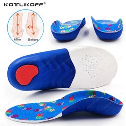 Kinderen orthopedische inlegzolen voor platte voeten Hoge Boogsteuncorrectie Ox-poten Valgus Horseshoe Foot Care Deep Cup Shoes Sols Pads 240506