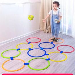 Kinderen Outdoor Toys Hopscotch Ring Spring voor sportspel Buiten kinderen Garden Backyard Indoor Carnival Game 240409