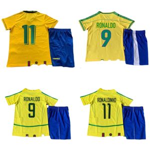 Kinderen retro voetbalshirts Brazilië Ronaldinho Ronaldo Kaka R. Carlos Rivaldo Classic Vintage Football Shirt