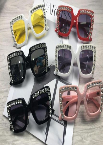 Enfants rivet strass lunettes de soleil été garçons et filles lunettes de soleil carrées kids039s crème solaire enfants accessoires de vacances à la plage9677411