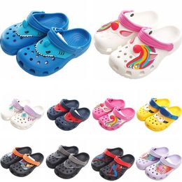 Sandales pour enfants sabot tongs pantoufles tout-petits croc trou pantoufle plage rose bonbon classique noir garçons filles chaussures blanc été jeunesse enfants diapositives chaussures de jardin légères