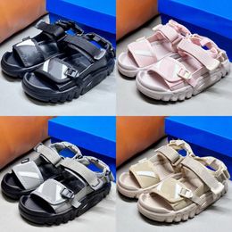 Kids Sandals Designer Beach Toddler Boys Shoes Children Children Youth Summer Slippers Kid Slides Platform Zwart Gray Pink Brown Size EUR 26-35 F0ll#