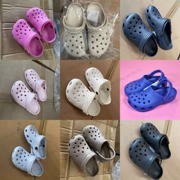 kindersandalen designer cross-tie klassieke klomp sandaal glijbanen pantoffels jongens meisjes kinderen platform glijbaan klompen luxe sneakers zuigelingen peuter slip-on sliders