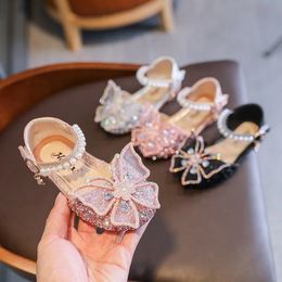 Kids Sequins Sandals Girls Sweet Bow Righestone Princess Shoes Fashion Fashion Not Slip Kids Kids Bottom Sandals Accessorry 1-14Y 240417