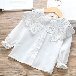 Chemises pour enfants 2-9 ans enfants coton Blouse filles automne vêtements basique blanc Blouse Chic solide dentelle broderie col princesse vêtements Tee 230403