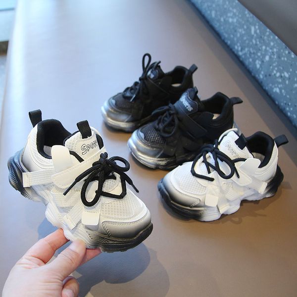 Chaussures pour enfants 2024 Printemps Automne Chaussures pour bébé chaussures de course Mesh Mesh Breamable Boys Sneakers Enfants Traineurs Toddler Shoe