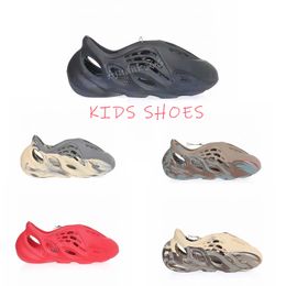 Chaussures pour enfants grand bébé toboggan en mousse coureur pantoufle garçons filles pantoufles de créateur chaussure noire garçon baskets enfant en bas âge enfants enfant