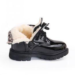 Bottes de chaussures pour enfants pour fille Boy Taille 21-37 Bottes modernes d'automne Boots en cuir brevetés imperméables Bottes d'hiver Bottes de neige décontractées