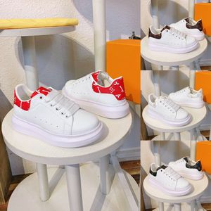 Zapatos para niños Fashion Fashion Fashion Lindy Comunor Kids Cuero Casual Sneakers de alta calidad zapatos planos