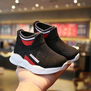 Zapatos para niños, zapatillas de deporte para niños y niñas, niños pequeños, deporte informal, diseño de calcetín suave, deportes para correr 21-30 X0703