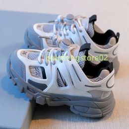 Kinderschoenen Designer Sneakers Spring herfst kinderen schoen jongens meisjes sporten ademend kind baby jeugd casual trainers peuters baby's mode atletische sneaker l2