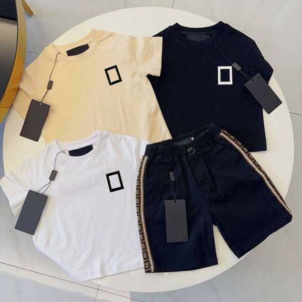 Designer Brand enfants ensembles d'été garçons filles T-shirts shorts survêtement vêtements ensemble vêtements tout-petits Casual bébé fille vêtements sport SuiSm4v #