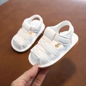 Chaussures pour enfants pour filles sandales bébé fille doux fond de garçons sandales plage 240510