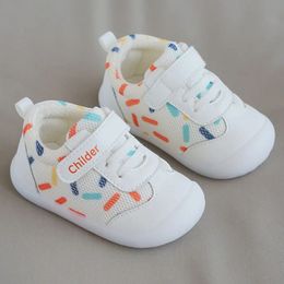 Kinderschoenen voor meisjes jongens lente zomer ademend mesh geboren baby babyschoenen antislip zachte zool baby peuter sneakers 240220