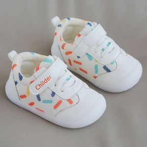 Chaussures enfants pour filles garçons printemps été respirant maille né bébé premiers marcheurs anti-dérapant semelle souple infantile enfant en bas âge baskets 240220