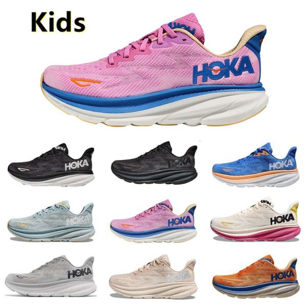 Chaussures pour enfants Hoka One Bondi Hommes Designer Clifton 8 Enfants Bébé Low Sneaker Noir Blanc Orange Ambre Jaune Goblin Bleu Gris Garçon Fille Sport Athlétique Baskets 6598