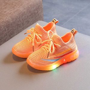 Kinderschoenen LED Gloeiende Sneakers voor Jongens Meisjes Licht Kinderen LED Lichtgevende Mesh Sports Casual Schoenen Baby Meisje Mode LED-schoenen G1025