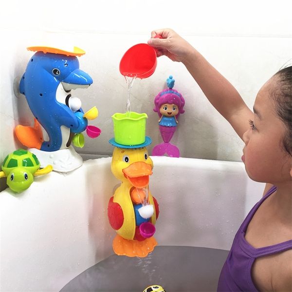 Ducha para niños Juguetes de baño Pato lindo Rueda de agua Delfines Juguetes Bebé Grifo Baño Agua Pulverización Herramienta Tipo de rueda Dabbling Juguete Sin caja LJ201019