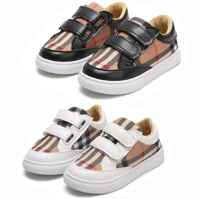 Çocuk Spor Sneaker Moda Tasarımcı Ayakkabı Öğrenci Tarzı Erkek Kızlar Slip Flat Ayakkabı Çocuk Hediyeleri