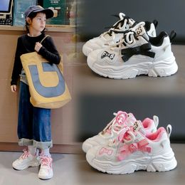 Baskets enfants 2024 printemps nouvelles chaussures pour enfants chaussures de course portables pour les filles coréen mignon arc chaussures de sport pour enfants Portable Baby Girls Toddler Shoes